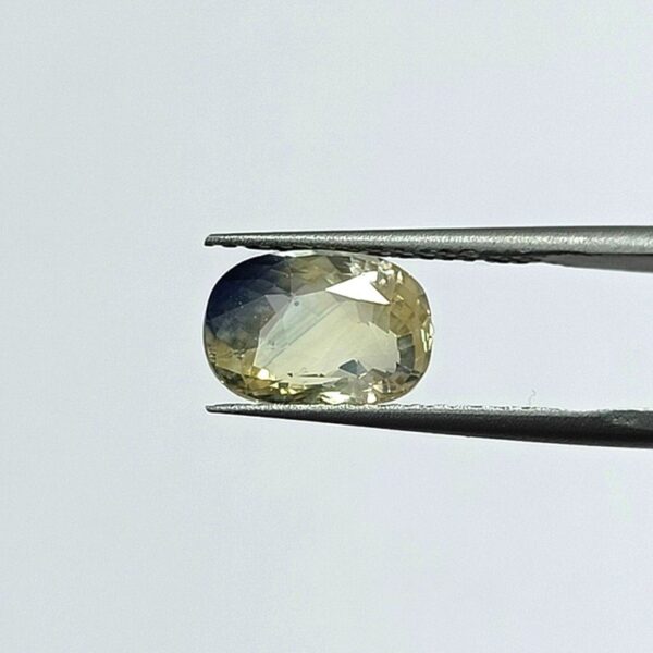 4.75 carats Pitambari ( 5.25 ratti ) - Image 2