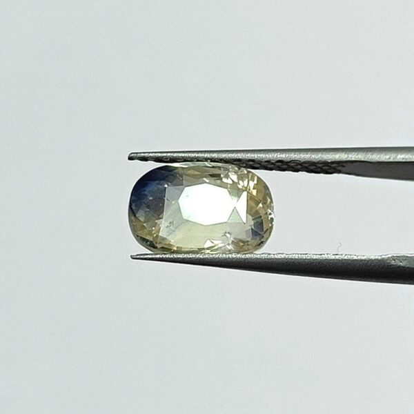 4.75 carats Pitambari ( 5.25 ratti ) - Image 3