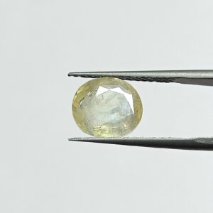 4.75 carats Pitambari ( 5.25 ratti )