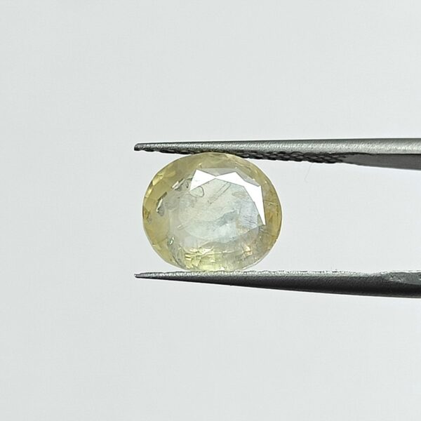 4.75 carats Pitambari ( 5.25 ratti ) - Image 1
