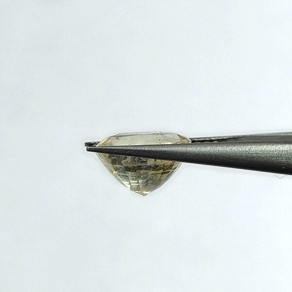 6.61 carats Pitambari ( 7.25 ratti ) - Image 5