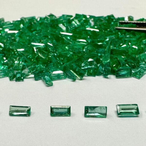 4x2 mm Emerald Baguette Shape - Image 1