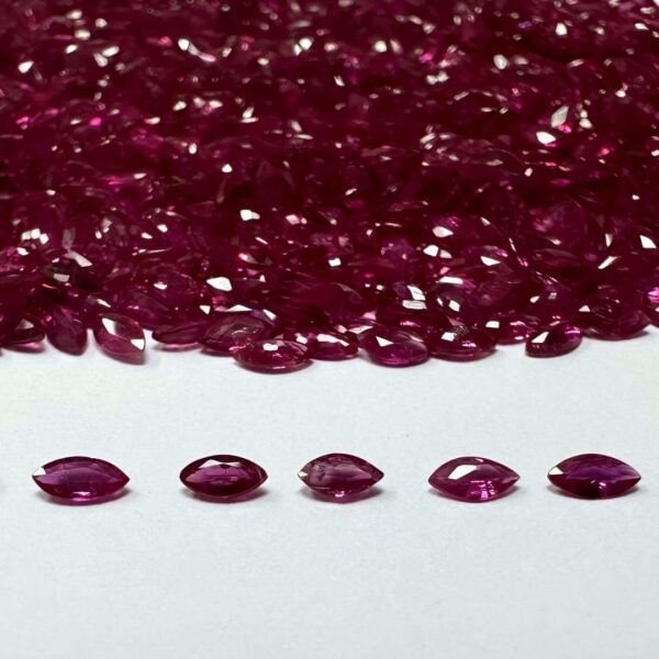 4x2 mm Ruby Marquise Shape - Image 1