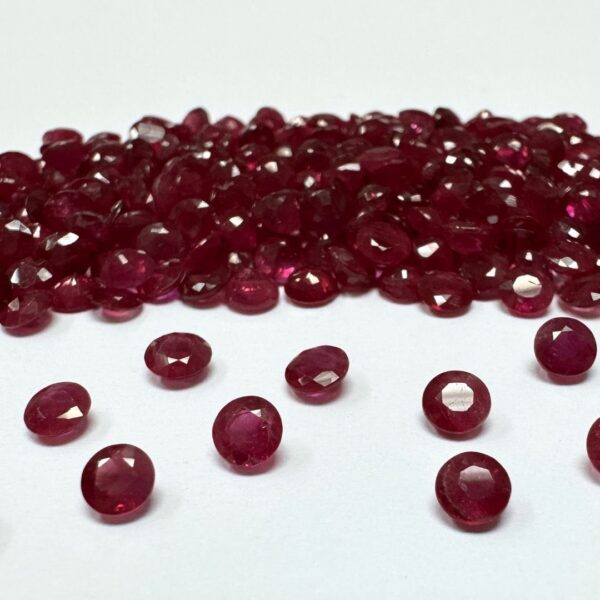 4 mm Ruby Round Shape - Image 1
