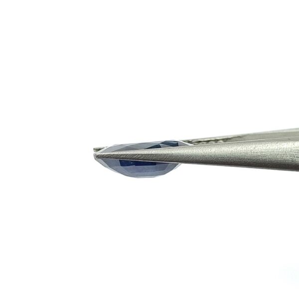 4.36 carats Blue Sapphire (4.25 ratti Neelam) - Image 4