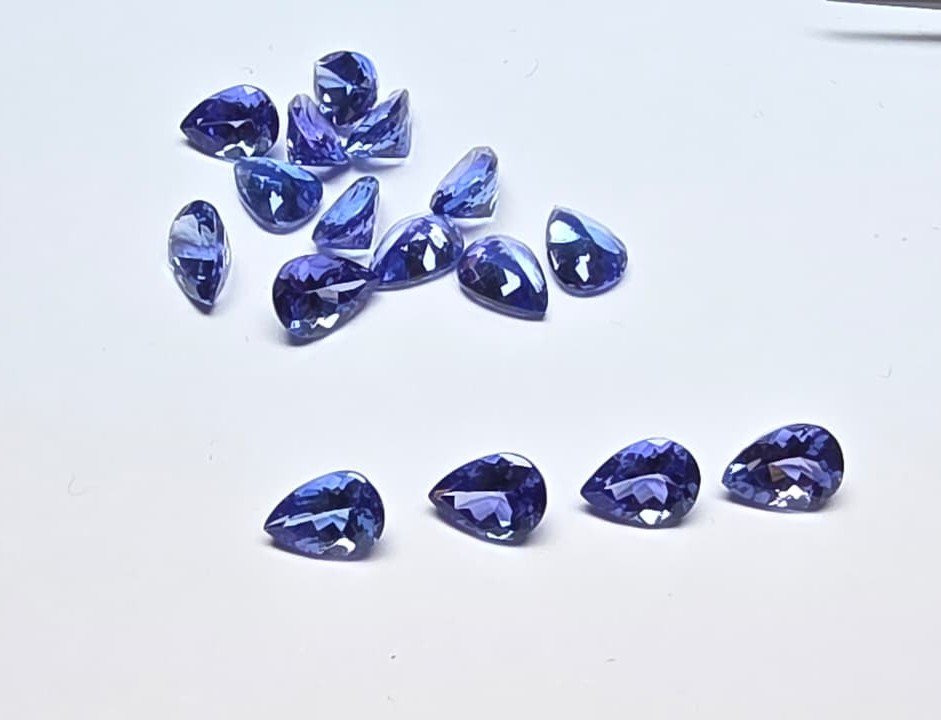 TP753A_1 Tanzanite Pear – 7x5 mm – AAA Color Grade Lot - Image 1