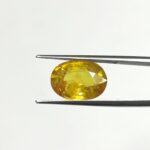 5.5 carats Yellow Sapphire Thailand ( 6.25 ratti ) - Image 4