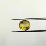 6.01 carats Yellow Sapphire Thailand ( 6.25 ratti ) - Image 3