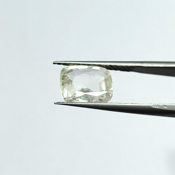 3.94 carats White Sapphire (4.25 ratti) - Image 4