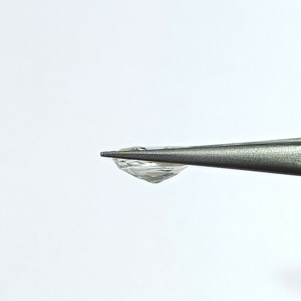 3.94 carats White Sapphire (4.25 ratti) - Image 5