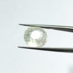 7.4 carats White Sapphire (8.25 ratti) - Image 3