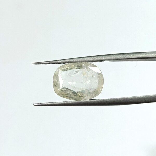 4.05 carats White Sapphire (4.25 ratti) - Image 2