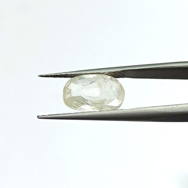 4.05 carats White Sapphire (4.25 ratti) - Image 4