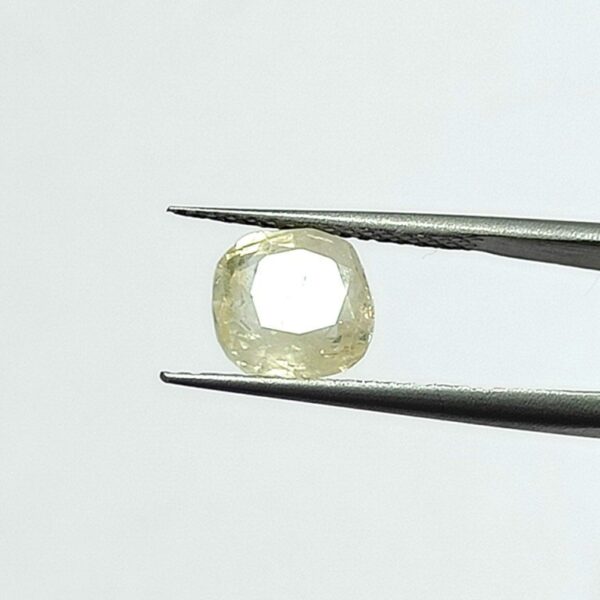 4.67 carats White Sapphire (5.25 ratti) - Image 3