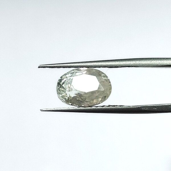 5.04 carats White Sapphire (5.25 ratti) - Image 2