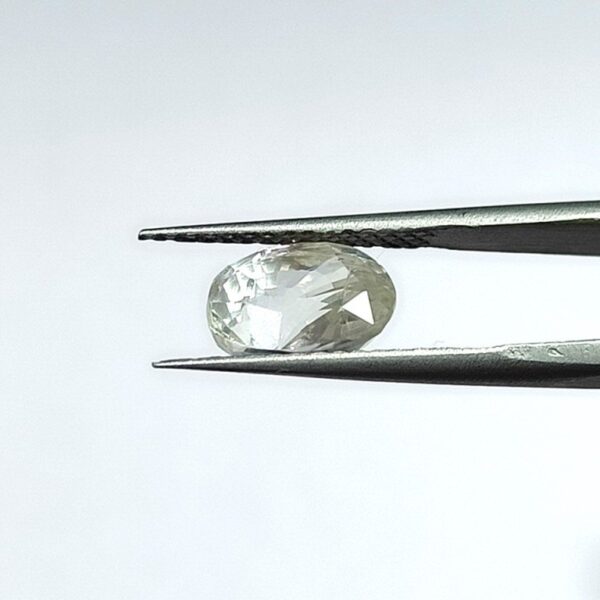 5.04 carats White Sapphire (5.25 ratti) - Image 4