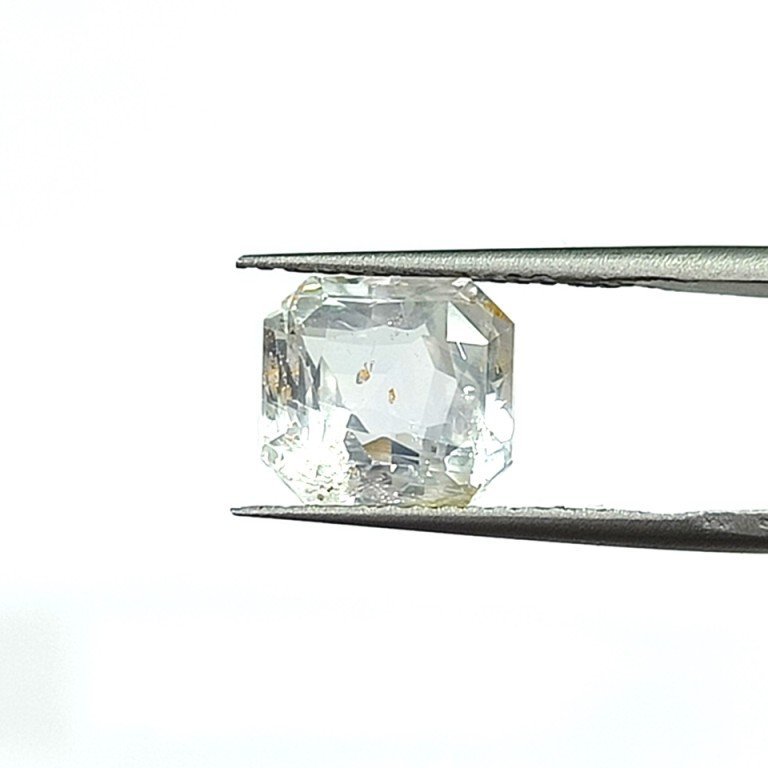 WSTN-07-1-1.jpg 7.17 carats White Sapphire (7.25 ratti) - Image 1