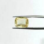 6.65 carats Yellow Sapphire ( 7.25 ratti )