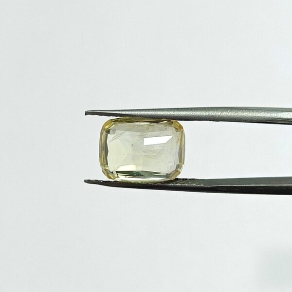6.65 carats Yellow Sapphire ( 7.25 ratti ) - Image 6