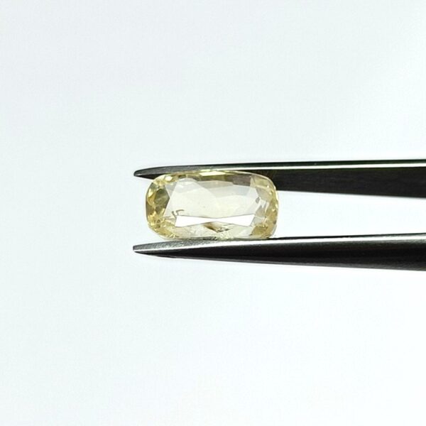 4.51 carats Yellow Sapphire ( 4.25 ratti ) - Image 5