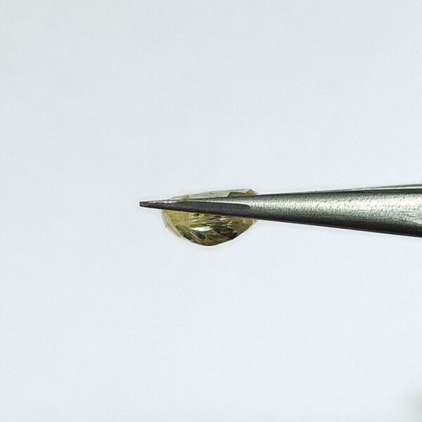3.75 carats Yellow Sapphire ( 4.25 ratti ) - Image 5