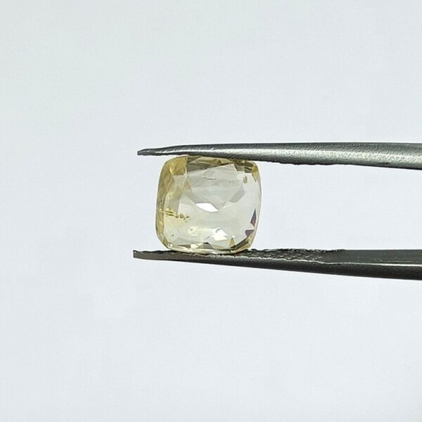 3.75 carats Yellow Sapphire ( 4.25 ratti ) - Image 6