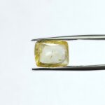 6.45 carats Yellow Sapphire ( 7.25 ratti )