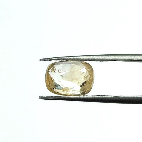 5.05 carats Yellow Sapphire ( 5.25 ratti ) - Image 6