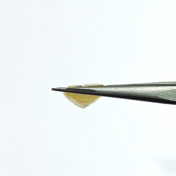 5.25 carats Yellow Sapphire ( 5.25 ratti ) - Image 6