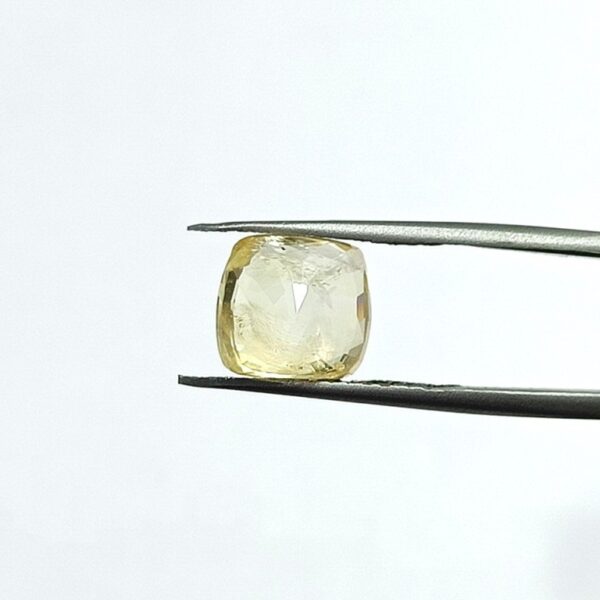 5.25 carats Yellow Sapphire ( 5.25 ratti ) - Image 7