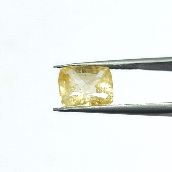 5.12 carats Yellow Sapphire ( 5.25 ratti ) - Image 5