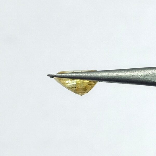 5.12 carats Yellow Sapphire ( 5.25 ratti ) - Image 6