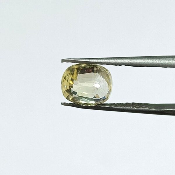 3.58 carats Yellow Sapphire ( 3.25 ratti ) - Image 6