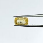 2.71 carats Yellow Sapphire ( 3.25 ratti )