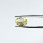 3.81 carats Yellow Sapphire ( 4.25 ratti )