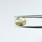 3.81 carats Yellow Sapphire ( 4.25 ratti ) - Image 2