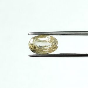 4.64 carats Yellow Sapphire ( 5.25 ratti )