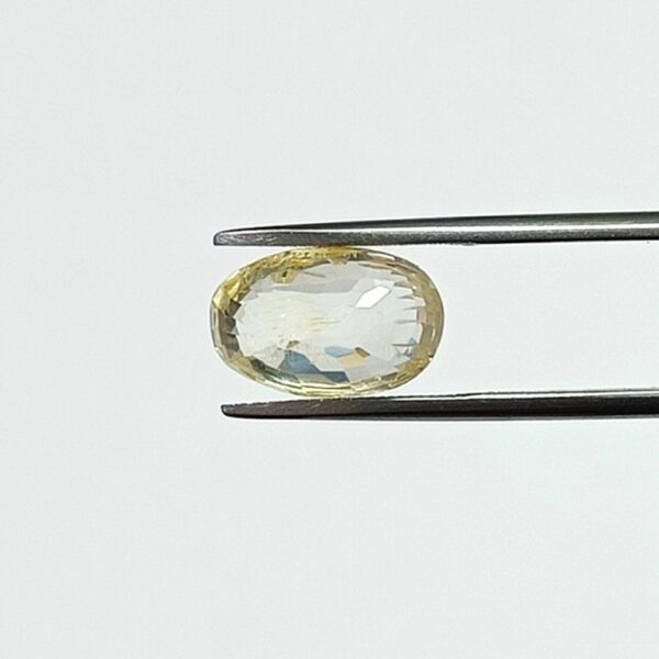 4.64 carats Yellow Sapphire ( 5.25 ratti ) - Image 6