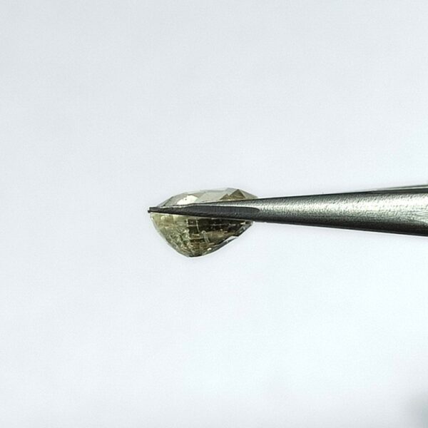 3.74 carats Yellow Sapphire ( 4.25 ratti ) - Image 5