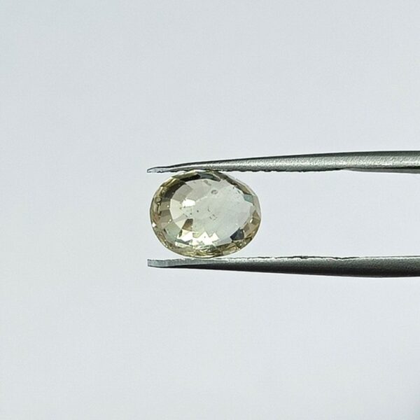 3.74 carats Yellow Sapphire ( 4.25 ratti ) - Image 7