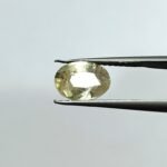 4.10 carats Yellow Sapphire ( 4.25 ratti ) - Image 2