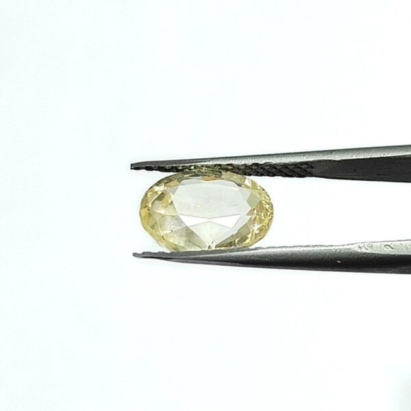 5.04 carats Yellow Sapphire ( 5.25 ratti ) - Image 4