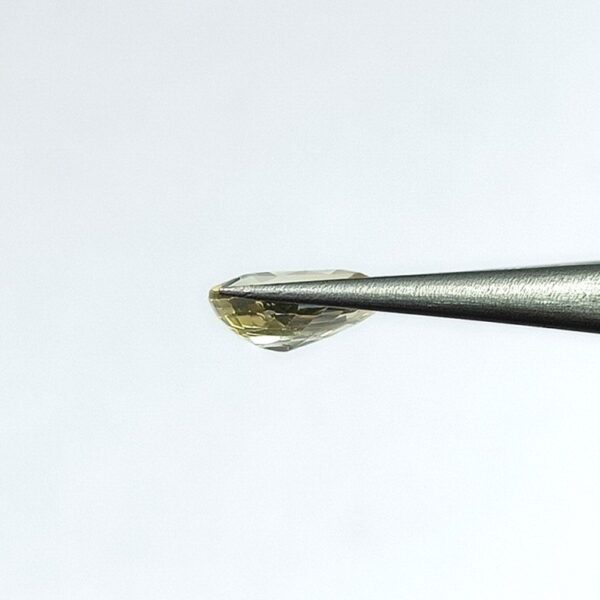 3.29 carats Yellow Sapphire ( 3.25 ratti ) - Image 5