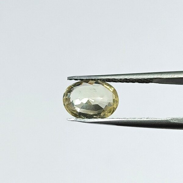 3.29 carats Yellow Sapphire ( 3.25 ratti ) - Image 7