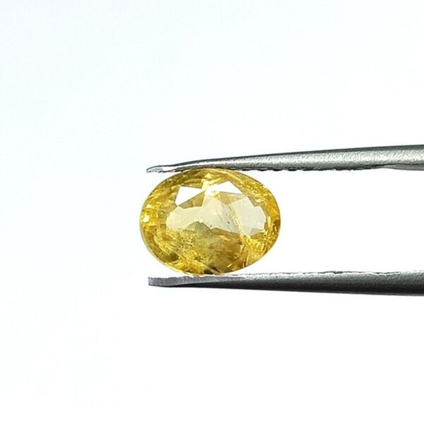 3.23 carats Yellow Sapphire ( 3.25 ratti ) - Image 2