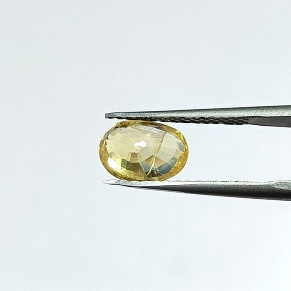 3.23 carats Yellow Sapphire ( 3.25 ratti ) - Image 8