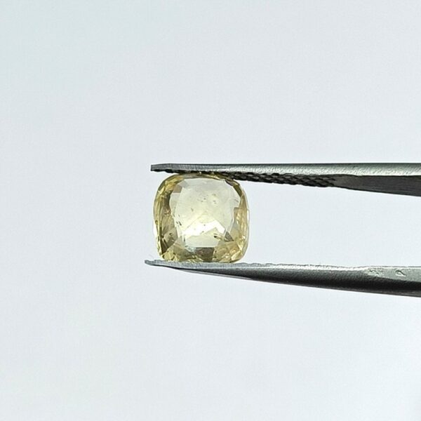 3.17 carats Yellow Sapphire ( 3.25 ratti ) - Image 7