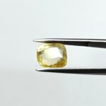 4.06 carats Yellow Sapphire ( 4.25 ratti ) - Image 2