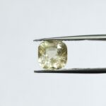 5.51 carats Yellow Sapphire ( 6.25 ratti ) - Image 2