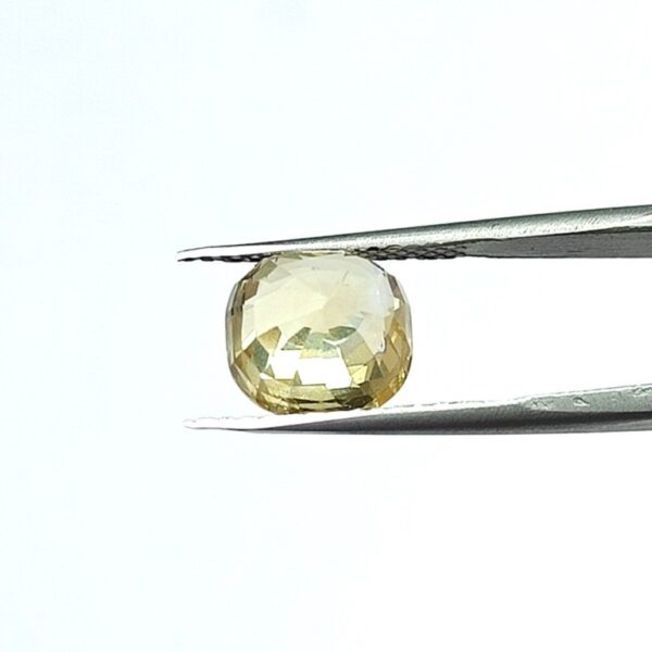 6.52 carats Yellow Sapphire ( 7.25 ratti ) - Image 6